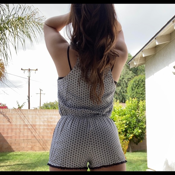 romper - Picture 2 of 2